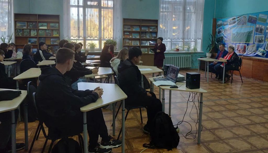 Урок мужества "Держава армией крепка" Фото 3 Урок мужества "Держава армией крепка" Фото 3