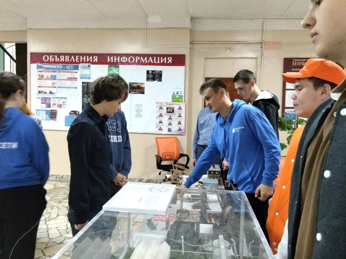 Кафедра «Электрооборудование, энергоснабжение и роботизация» приняла участие в Дне открытых дверей Фото 7 Кафедра «Электрооборудование, энергоснабжение и роботизация» приняла участие в Дне открытых дверей Фото 7