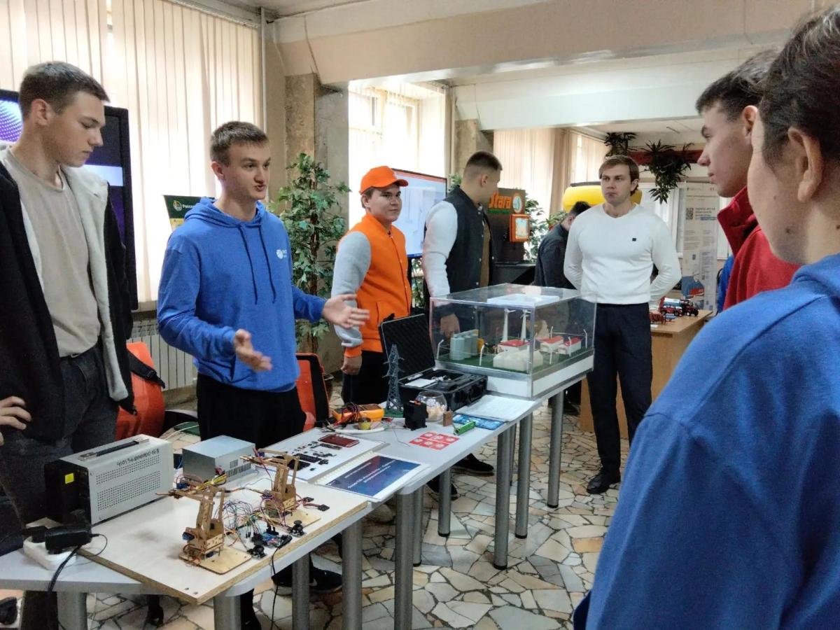 Кафедра «Электрооборудование, энергоснабжение и роботизация» приняла участие в Дне открытых дверей Фото 8 Кафедра «Электрооборудование, энергоснабжение и роботизация» приняла участие в Дне открытых дверей Фото 8