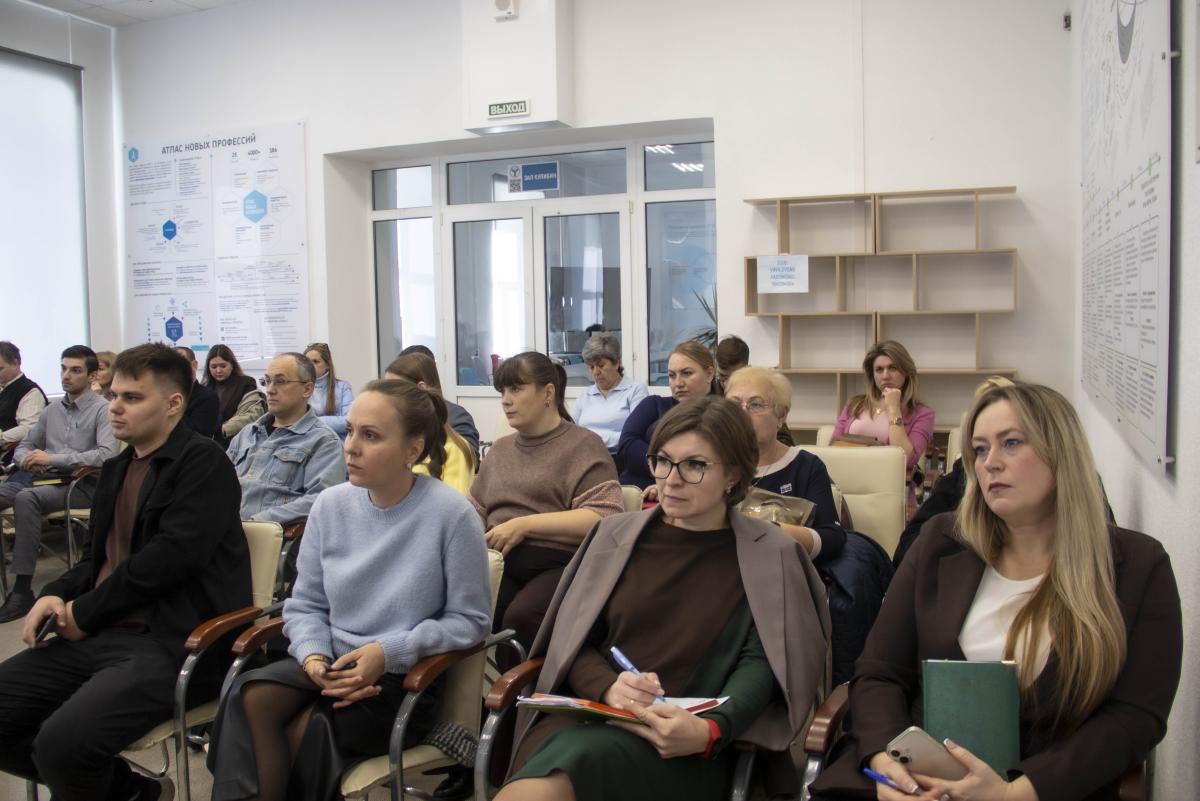 В Вавиловском университете обсудили авторство и качество цифровых курсов в эпоху ИИ Фото 6