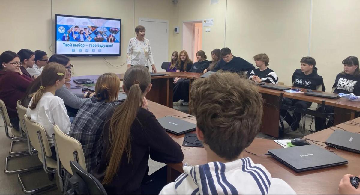 В Петровске прошли плановые занятия для участников «Вавиловских агроклассов» Фото 2 В Петровске прошли плановые занятия для участников «Вавиловских агроклассов» Фото 2