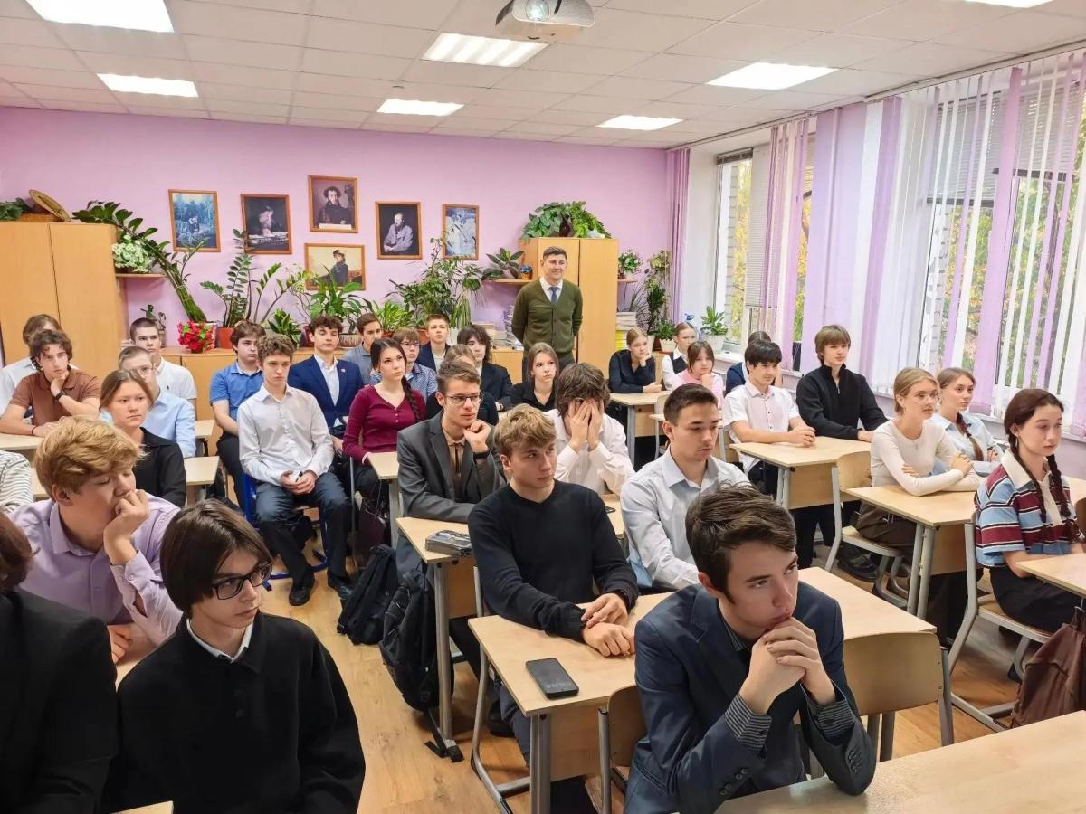 Продолжается реализация программы «Вавиловские классы» в саратовских школах Фото 1 Продолжается реализация программы «Вавиловские классы» в саратовских школах Фото 1