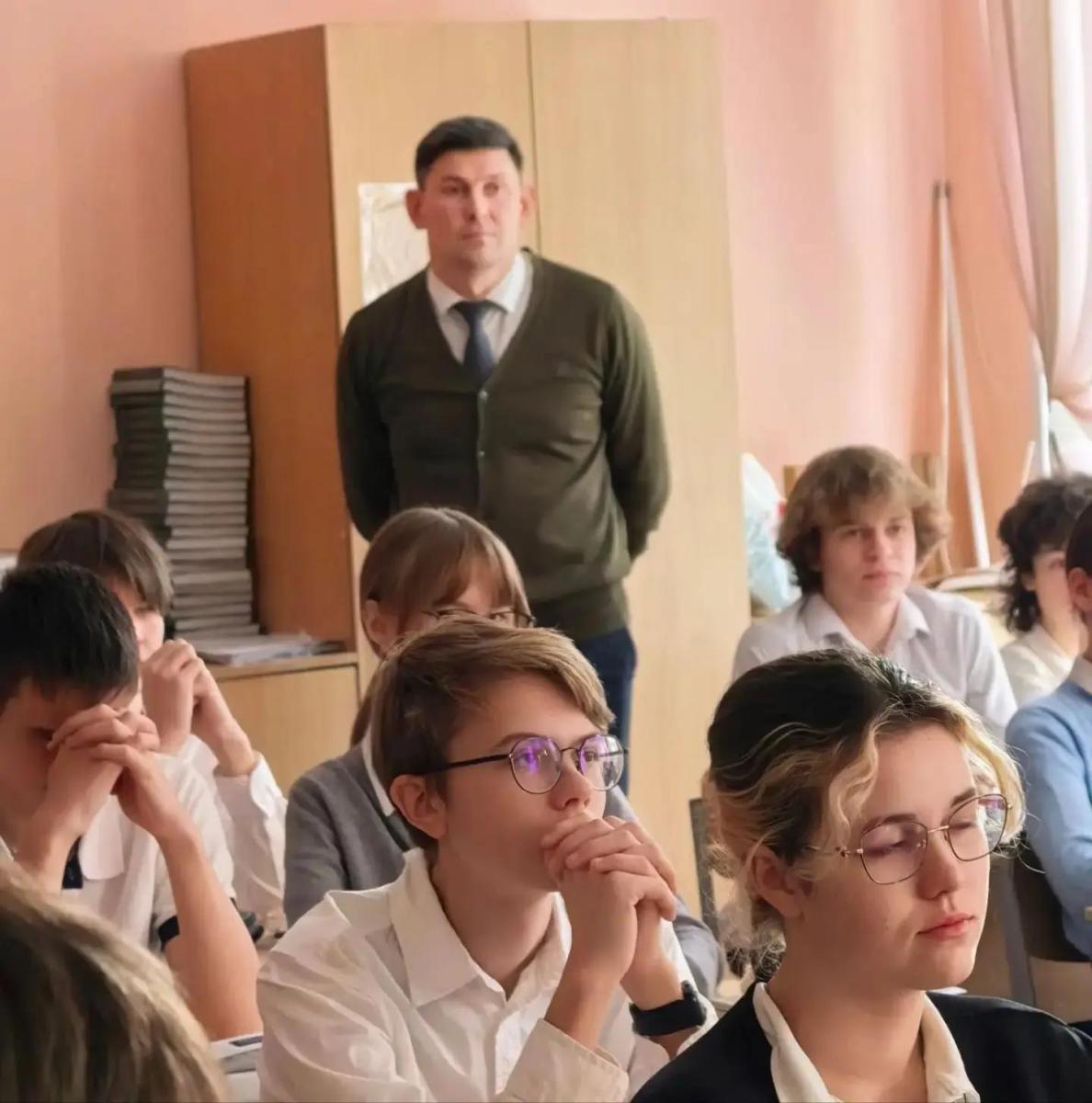 Продолжается реализация программы «Вавиловские классы» в саратовских школах Фото 3 Продолжается реализация программы «Вавиловские классы» в саратовских школах Фото 3
