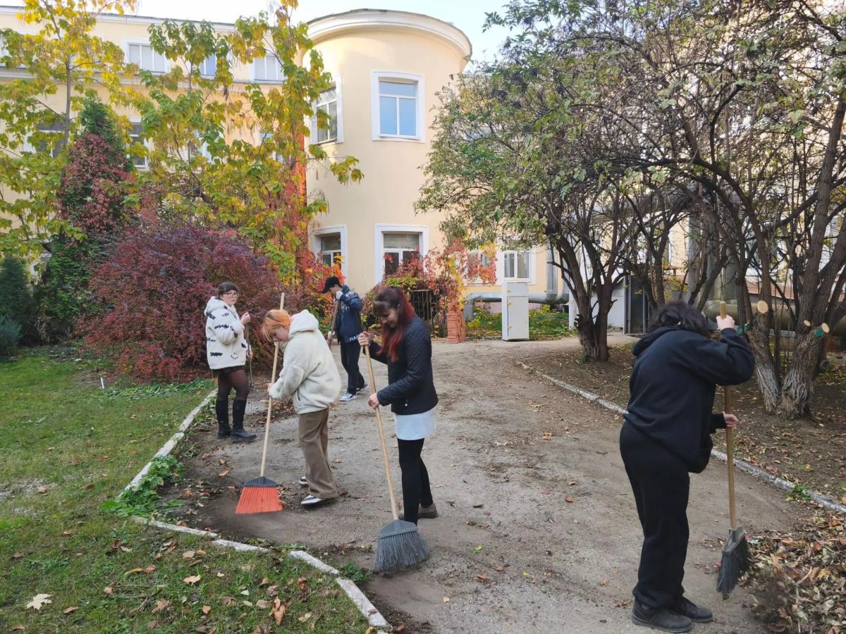 Вместе делаем территорию института биотехнологии чище! Фото 3 Вместе делаем территорию института биотехнологии чище! Фото 3