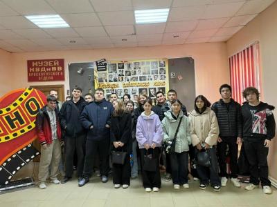Студенты техникума посмотрели фильм «Рождение империи» в кинотеатре им. К. Маркса